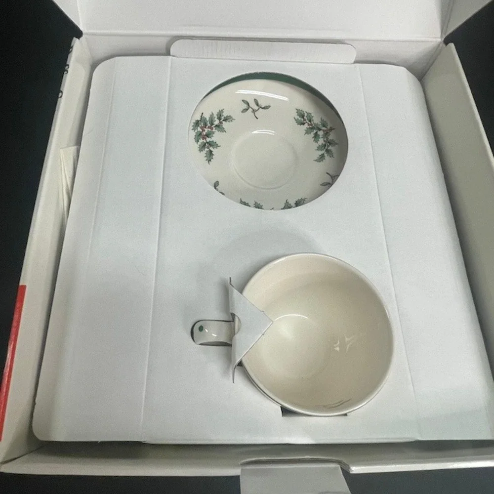Vtg 1995 Spode Christmas Tree 4-Piece Buffet Place Setting Made in England Boxed